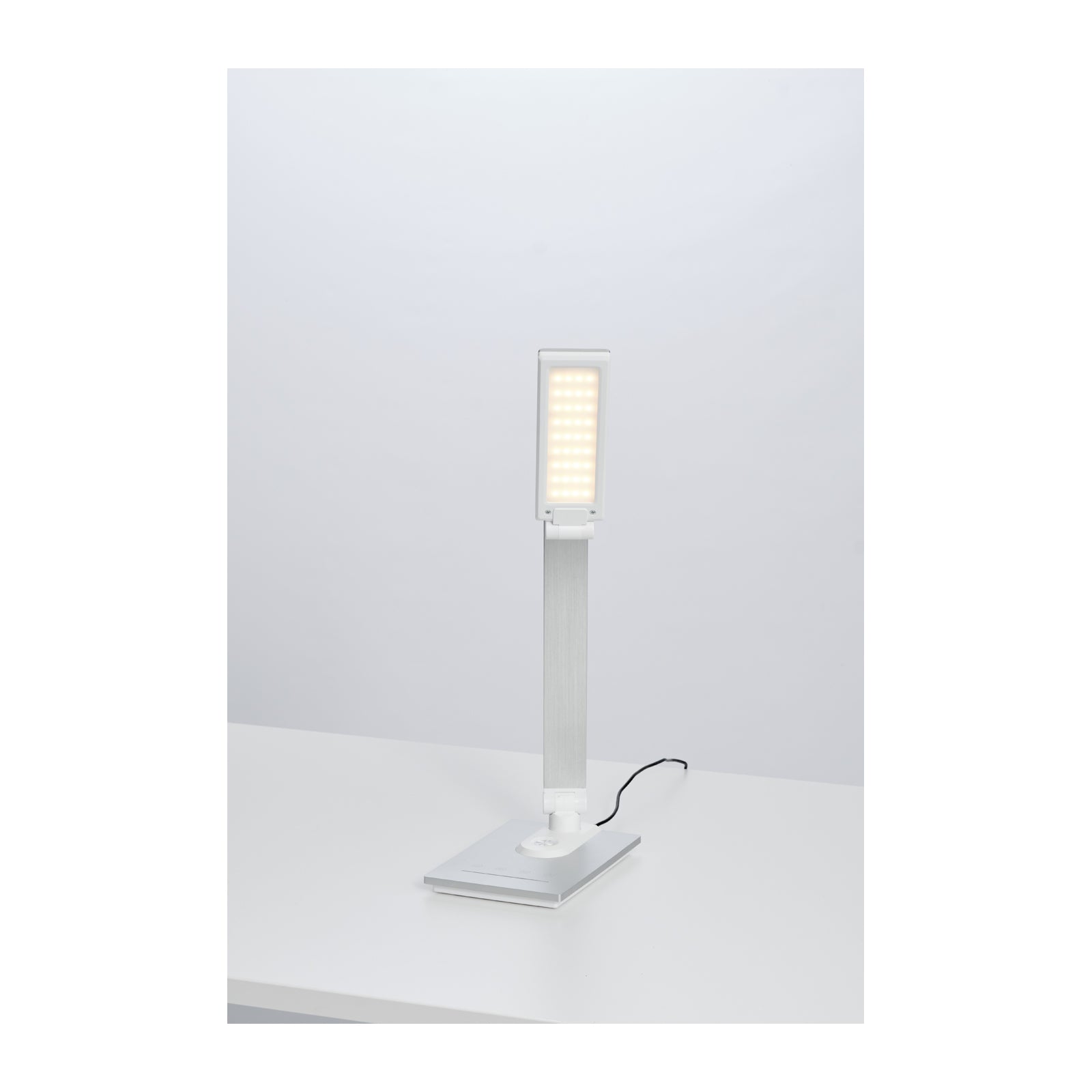 Stoo LED valaisin hopea-valkoinen USB-portilla