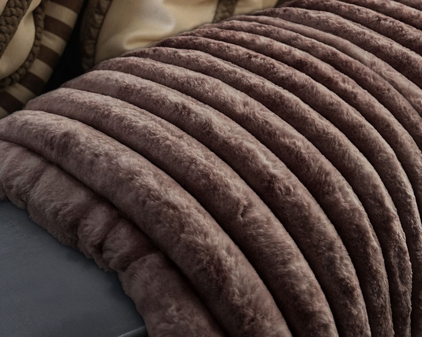 NordDream Rib Rabbit Fur torkkupeitto 150x200 taupe tekoturkis
