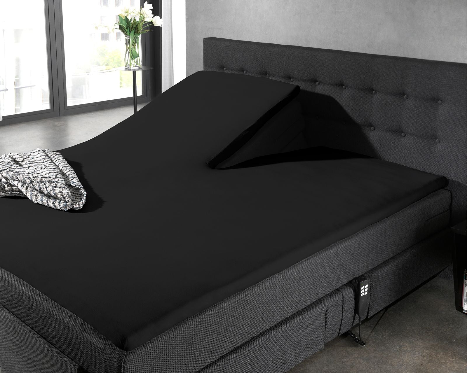 NordDream Puuvilla splittopper-aluslakana 180x200 musta