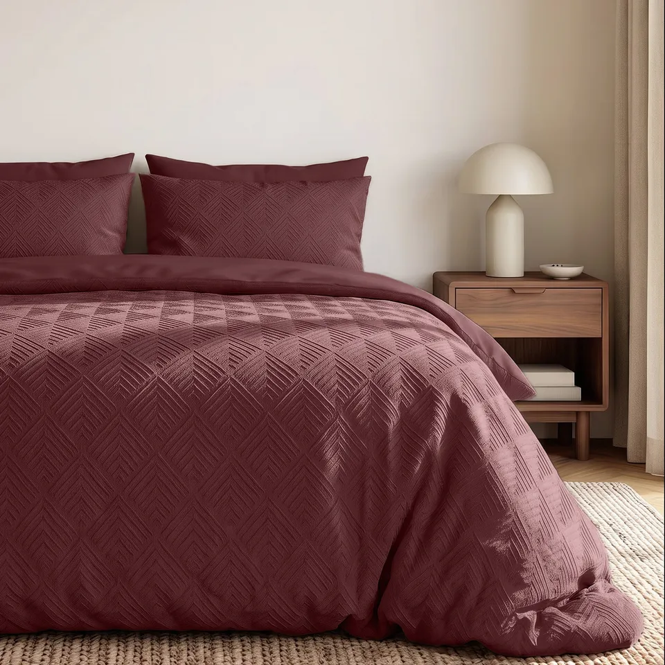 NordDream Embossed Modern Geo 3D pussilakana 140x200/220 bordeaux