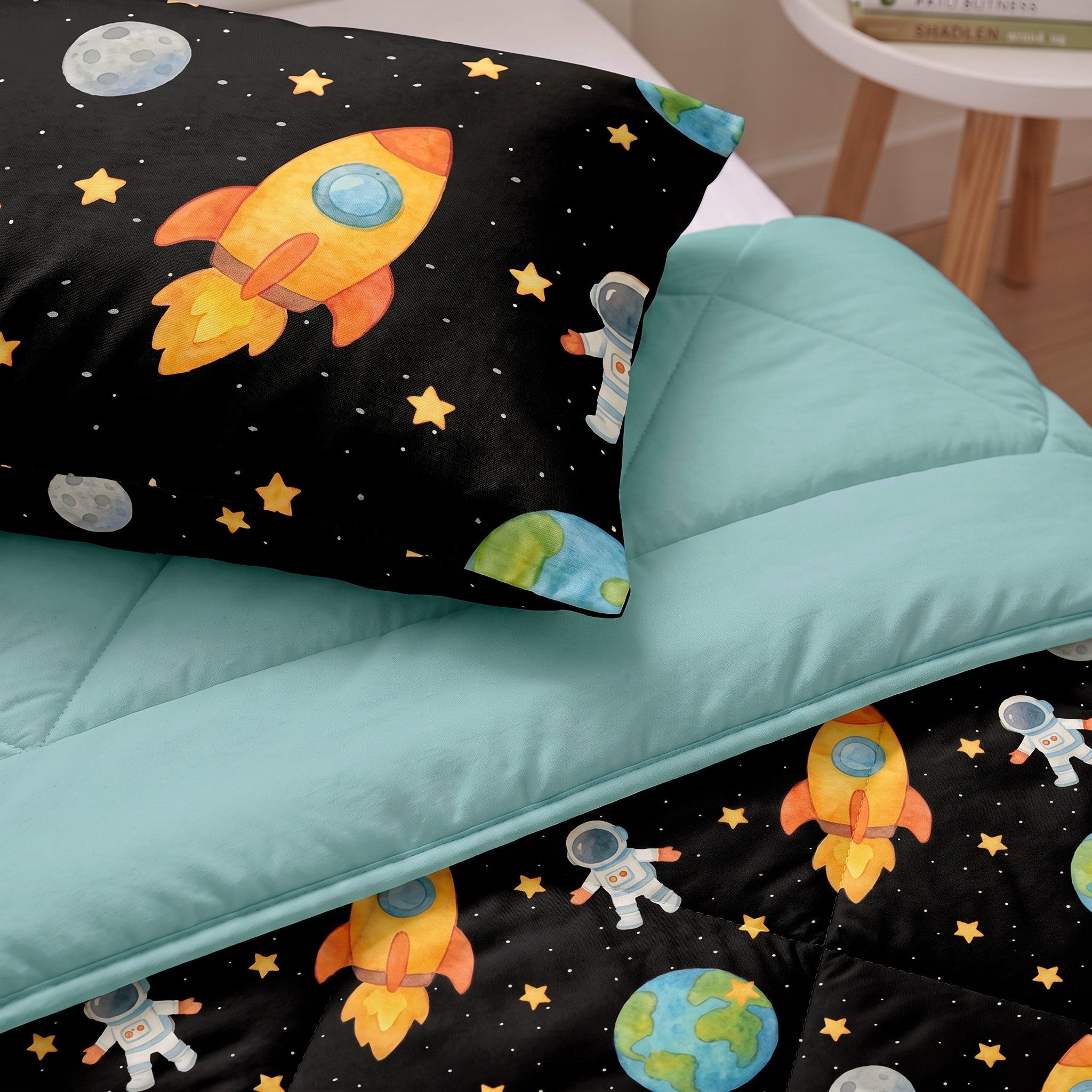 NordDream Lazy Astronaut lastenpeitto 140x200 musta pestävä