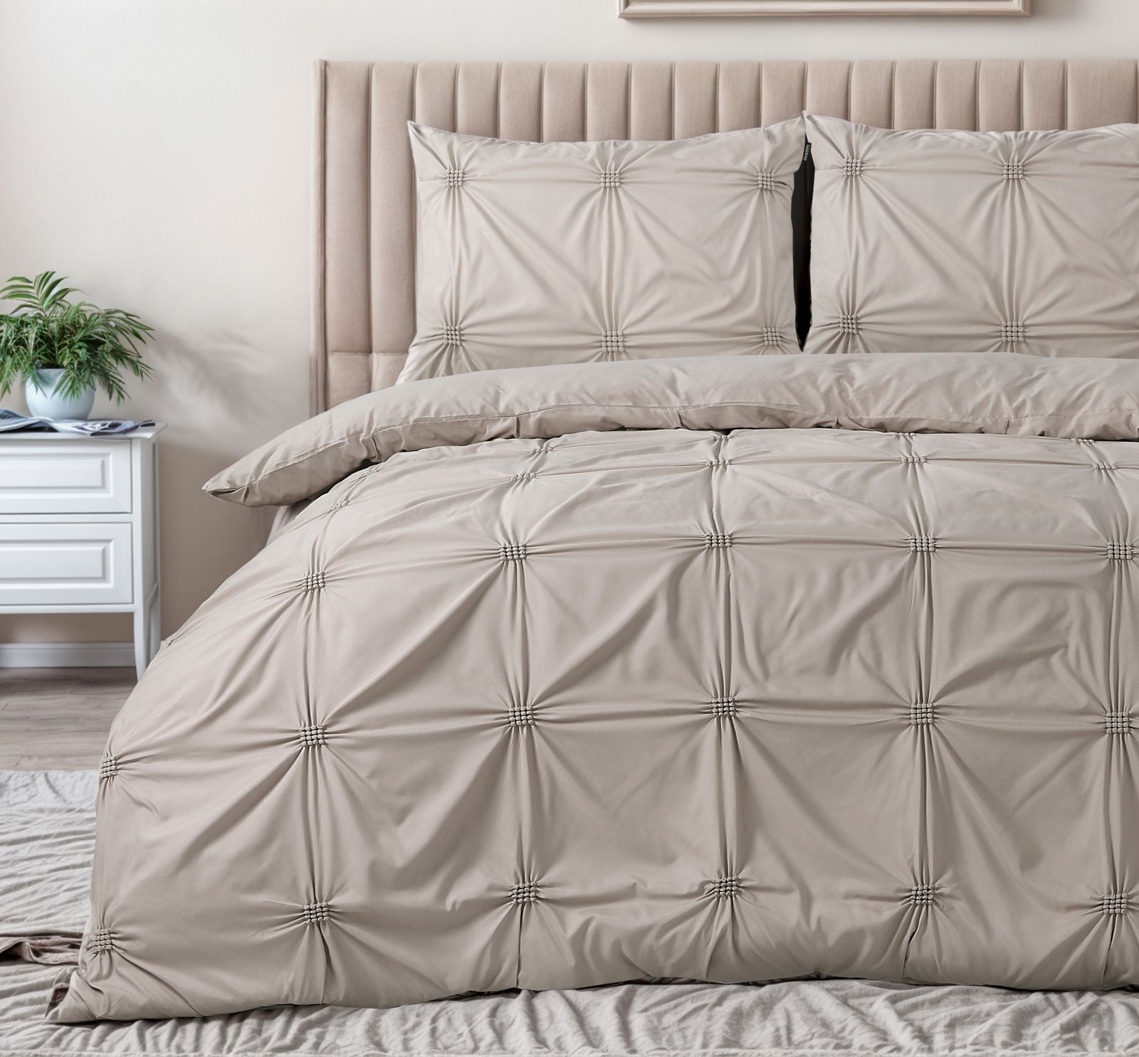 NordDream Fresh Punch pintuck pussilakanasetti taupe 200x200 kohokuvio