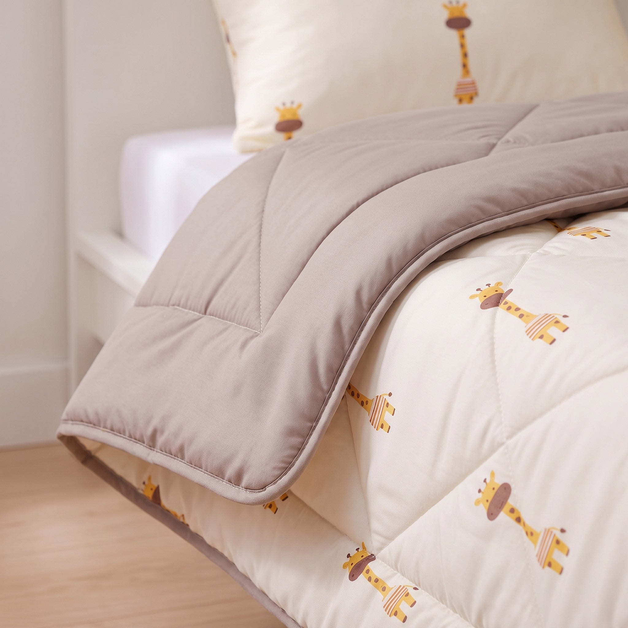 NordDream Kids peitto 140x200 beige kirahvi pestävä
