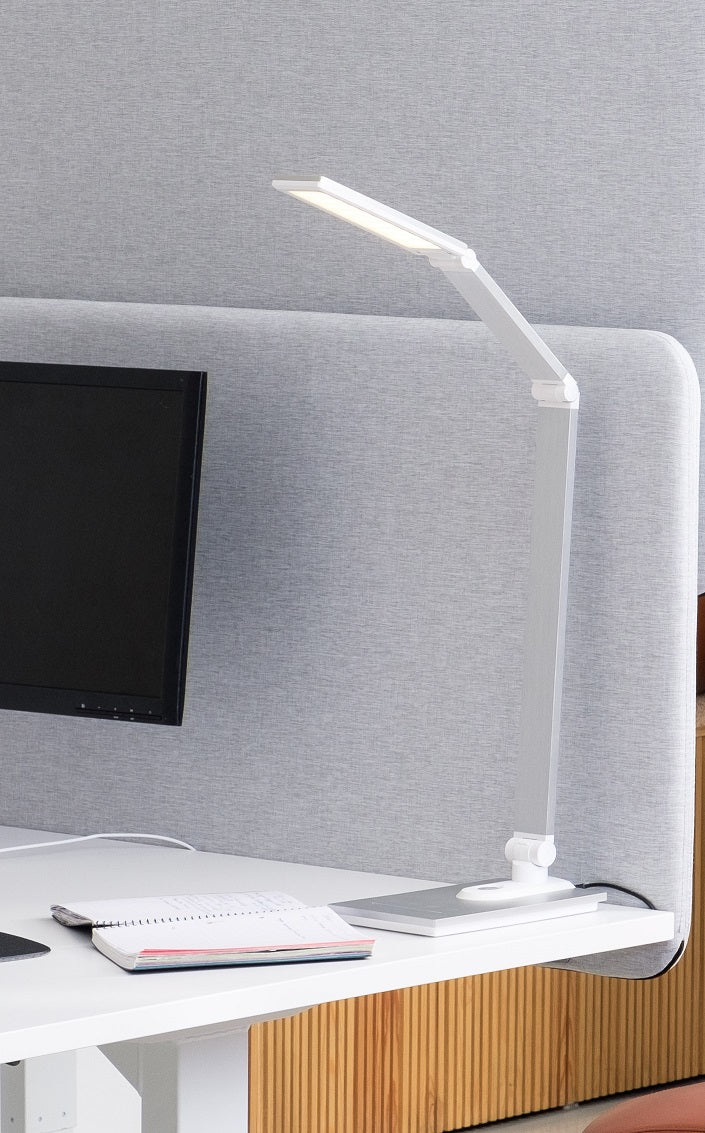 Stoo LED valaisin hopea-valkoinen USB-portilla