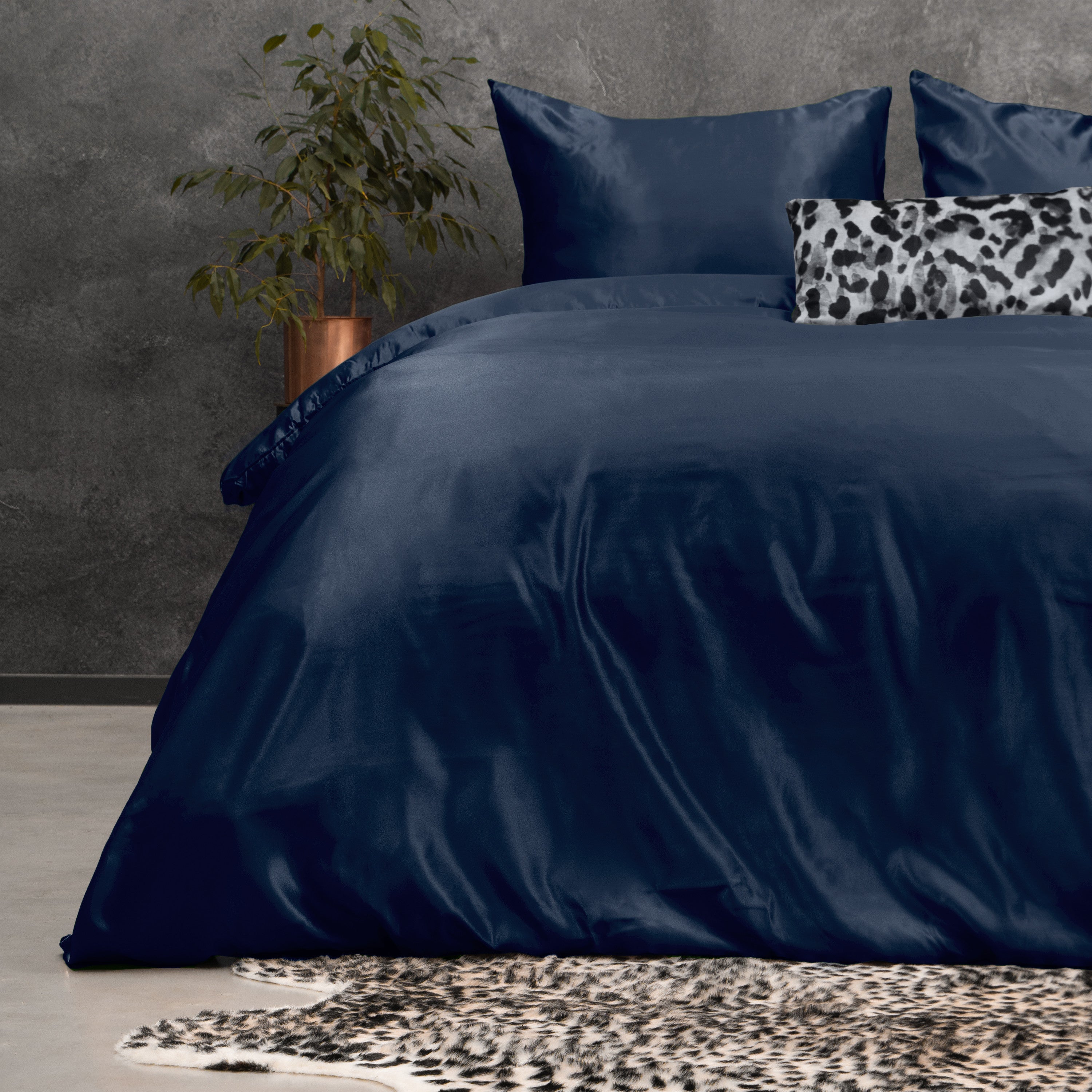 NordDream Beauty Skin Care pussilakana Navy 200x200 satiini