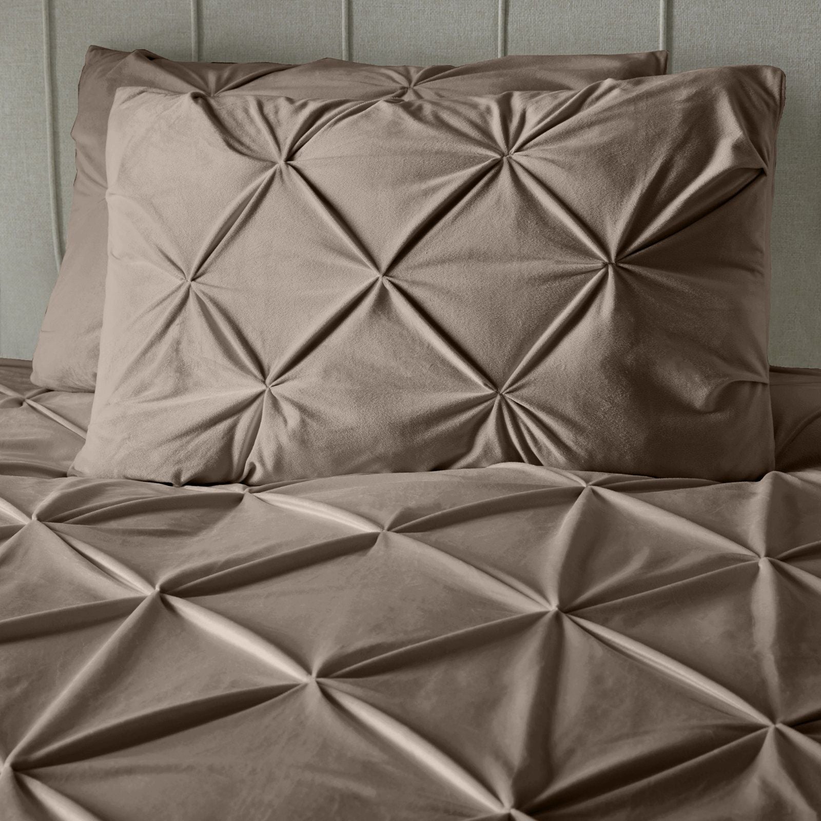 NordDream Velvet Pintuck pussilakana 200x220 taupe sametti