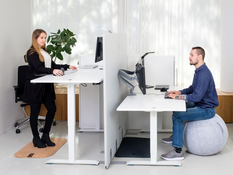 Stoo Active Ball Ø75 cm aktiivipallo vaaleanharmaa villahuopa