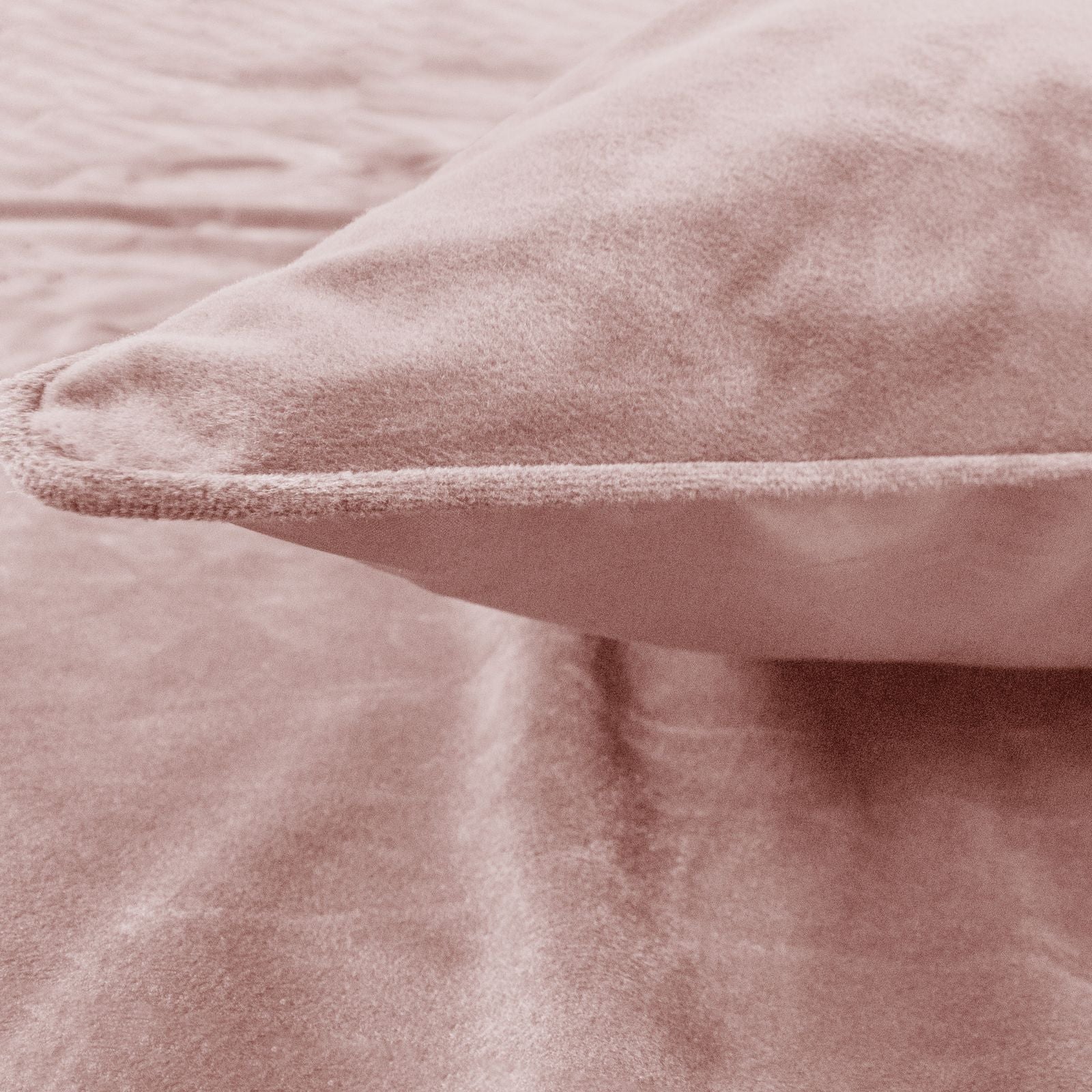 NordDream Velvet Piping Soft Pink pussilakana 240x220 sametti